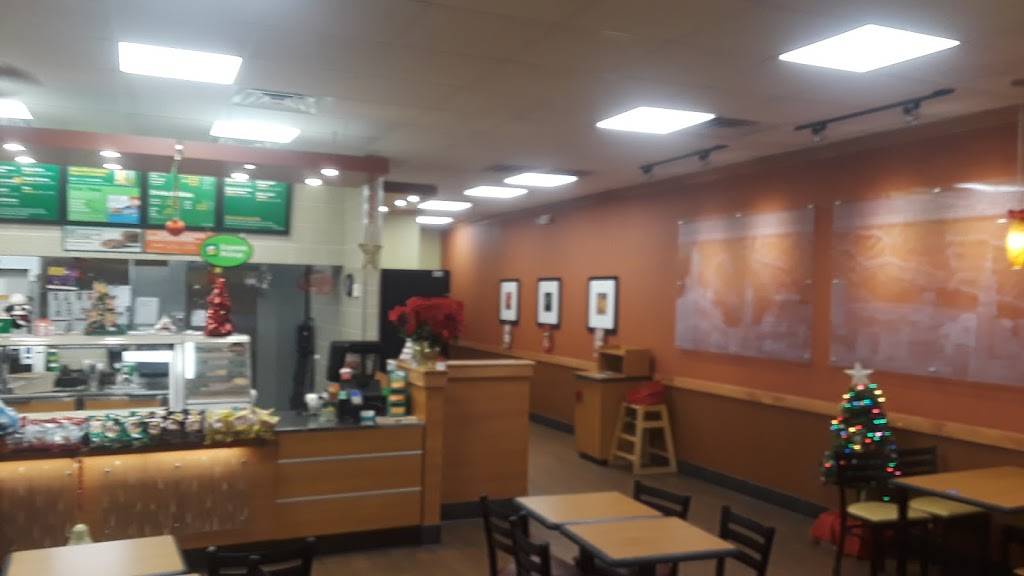 Subway | restaurant | 2920 US-27, Sebring, FL 33870, USA | 8633851666 OR +1 863-385-1666