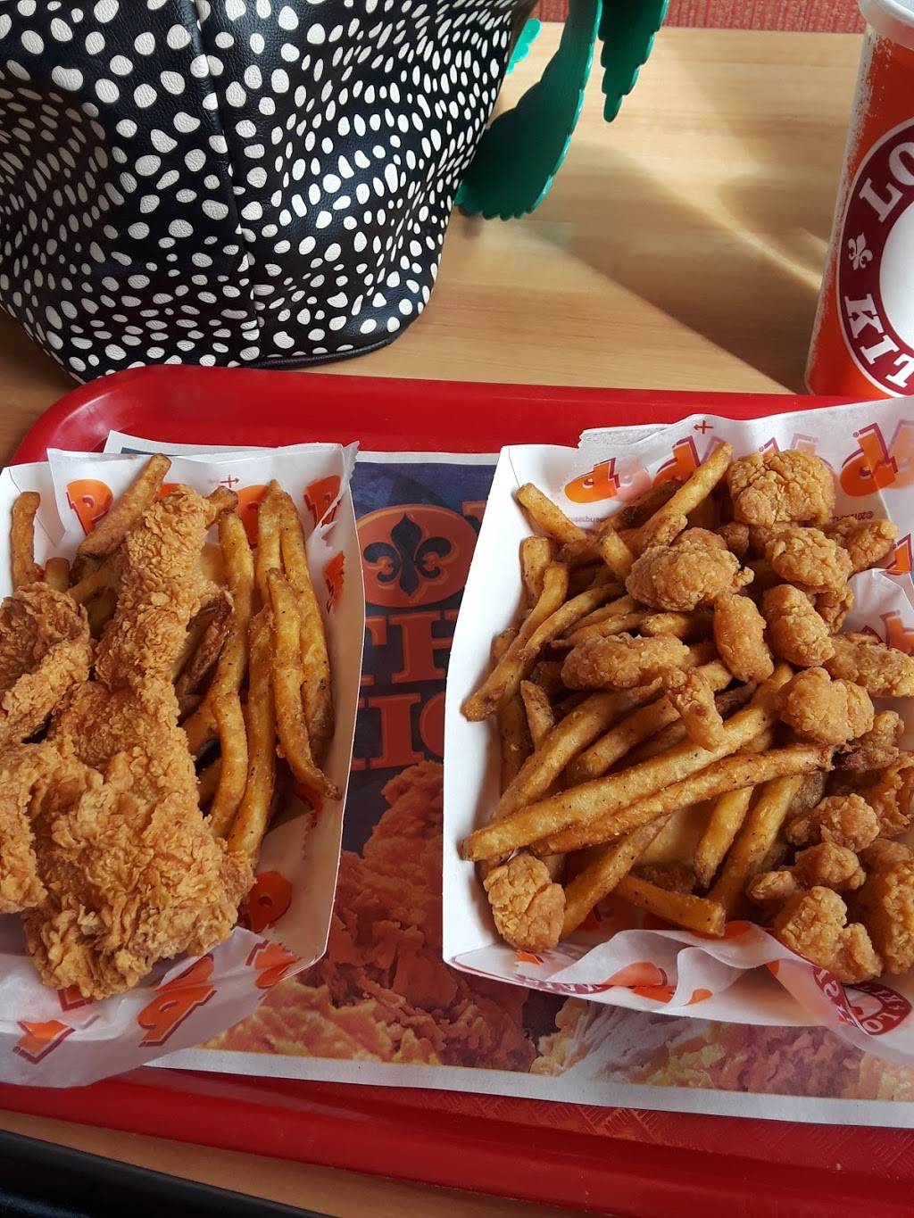 Popeyes Louisiana Kitchen | restaurant | 6105 Ringgold Rd, East Ridge, TN 37412, USA | 4233858168 OR +1 423-385-8168