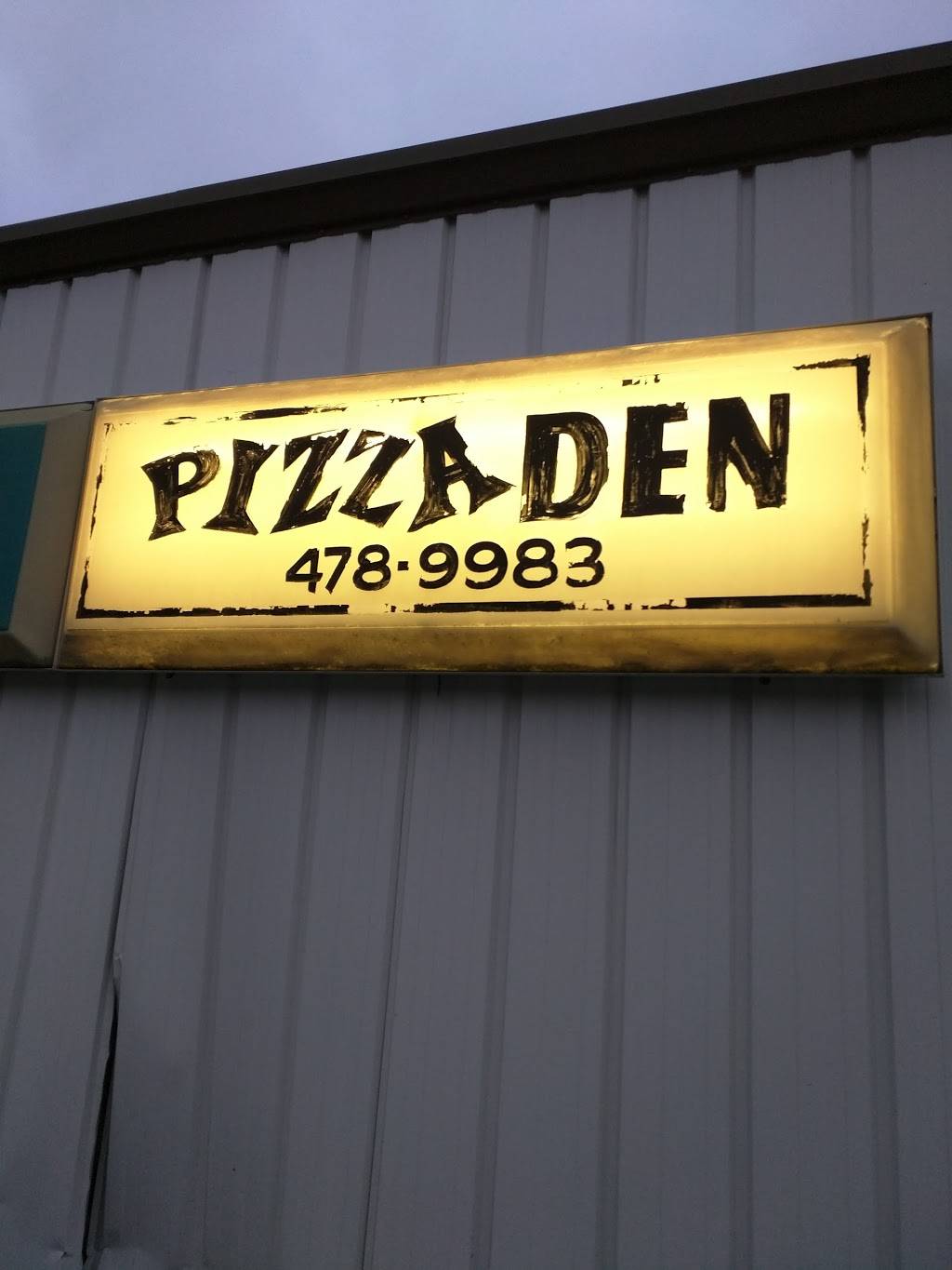 Pizza Den | restaurant | 49 Boyd Ln, Ivel, KY 41642, USA | 6064789983 OR +1 606-478-9983