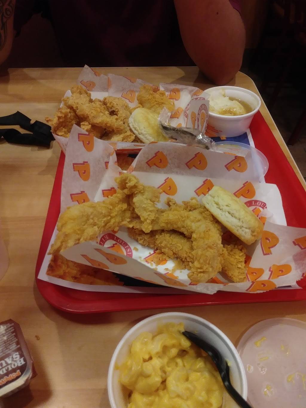 Popeyes Louisiana Kitchen | restaurant | 2850 S Alma School Rd, Chandler, AZ 85286, USA | 4808211815 OR +1 480-821-1815