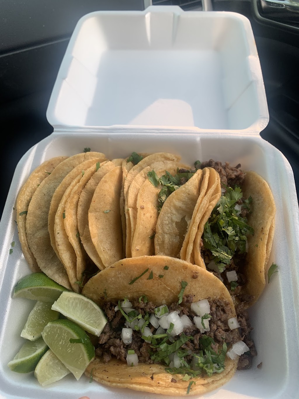 El Guero Taqueria | restaurant | 471 S Broadway St, Lake Orion, MI 48362, USA | 2486597769 OR +1 248-659-7769