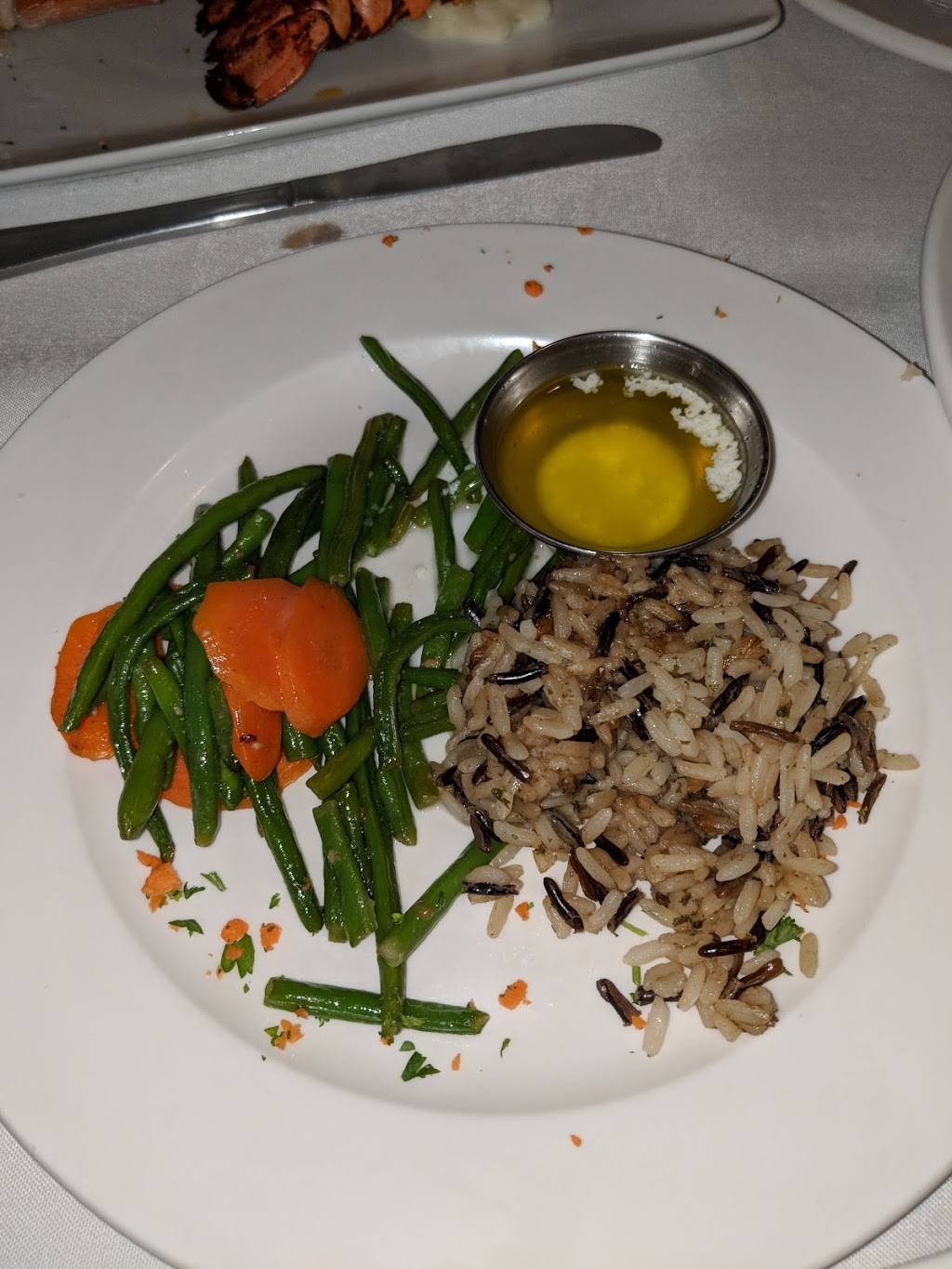 Catch 22 | restaurant | 37 New Orleans Rd K, Hilton Head Island, SC 29928, USA | 8437856261 OR +1 843-785-6261