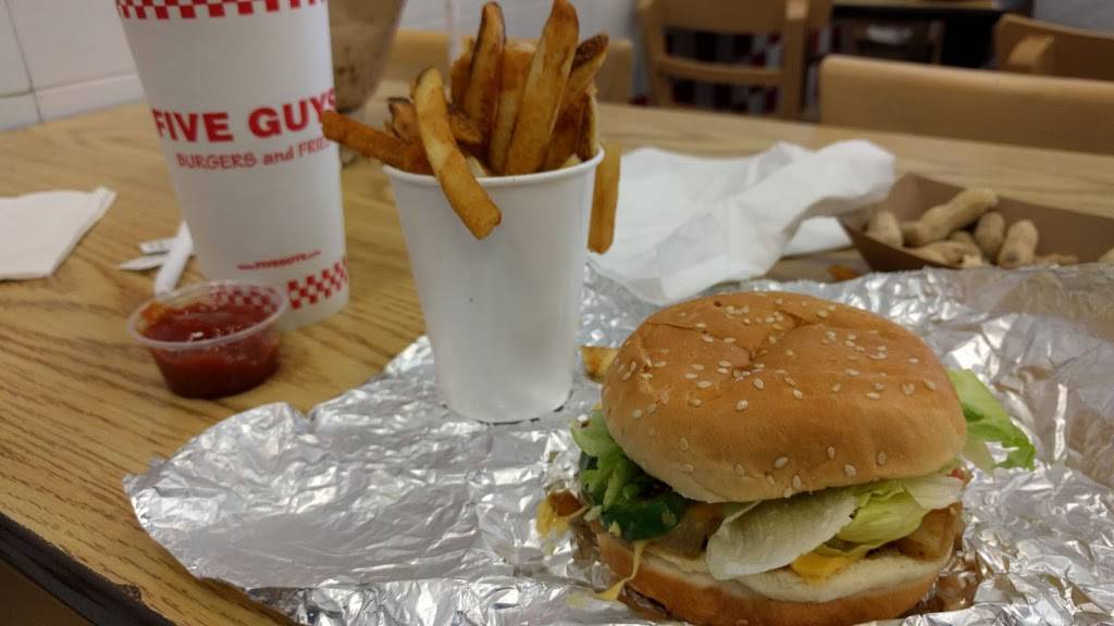 Five Guys | meal takeaway | 43 Middlesex Turnpike, Burlington, MA 01803, USA | 7817503152 OR +1 781-750-3152