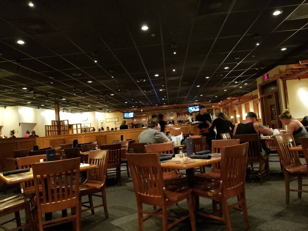 Carrabbas Italian Grill | restaurant | 3300 S Pinnacle Hills Pkwy, Rogers, AR 72758, USA | 4792732962 OR +1 479-273-2962