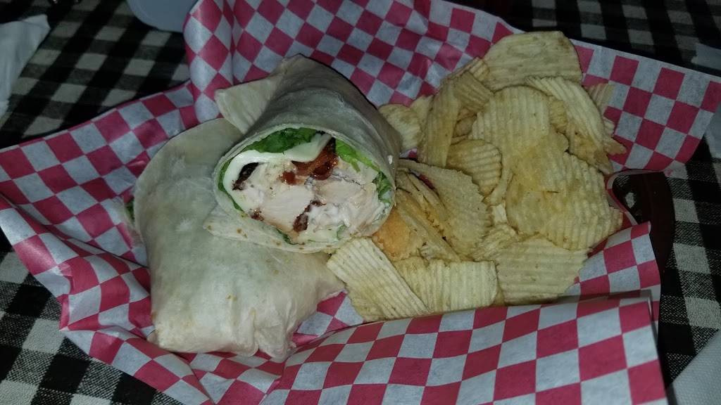 Bottoms Up Bar & Grill | restaurant | 4096 Co Rd A, Tomahawk, WI 54487, USA | 7152242480 OR +1 715-224-2480