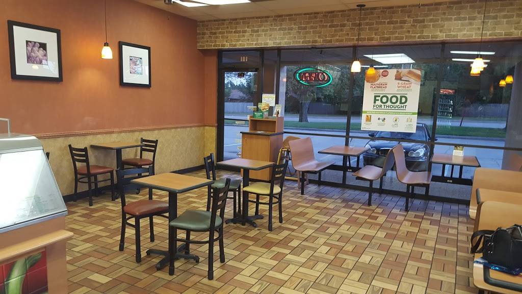 Subway Restaurants | restaurant | 101 E Vandament Ave, Yukon, OK 73099, USA | 4053507827 OR +1 405-350-7827