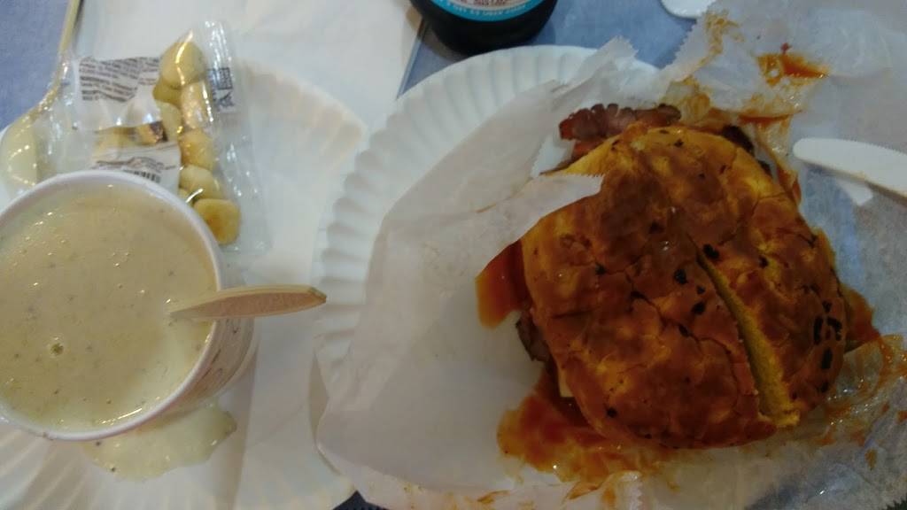 Brothers Roast Beef & Seafood | restaurant | 89 Foster St #5, Peabody, MA 01960, USA | 9785387333 OR +1 978-538-7333