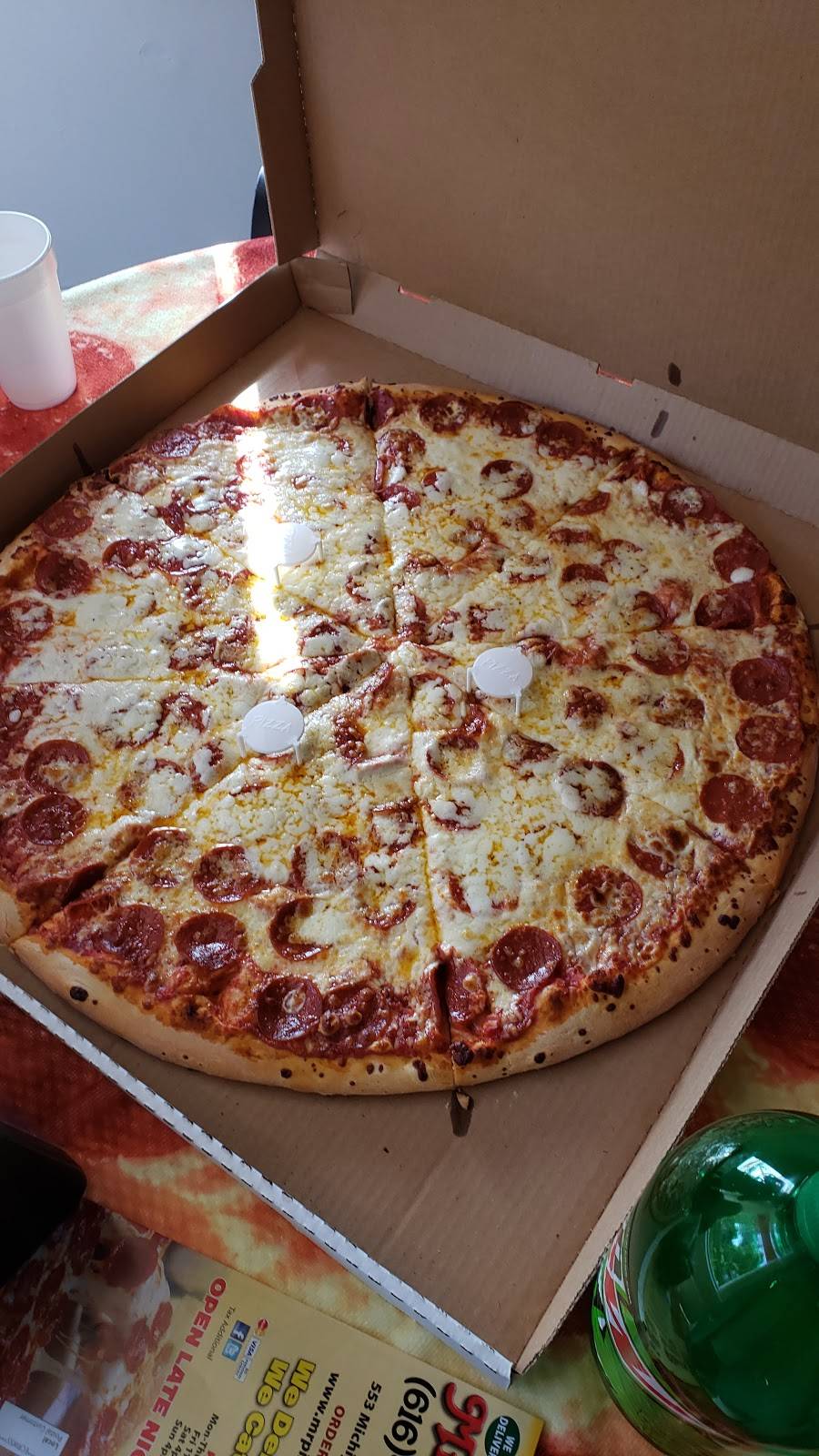 Mr. Pizza | restaurant | 553 Michigan St NE, Grand Rapids, MI 49503, USA | 6164561989 OR +1 616-456-1989