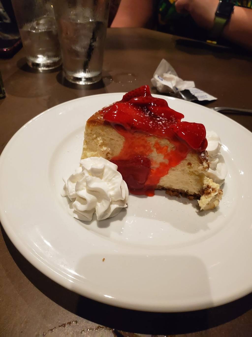 Hive Baltimore Bistro | restaurant | 9629 Belair Rd, Nottingham, MD 21236, USA | 4105137971 OR +1 410-513-7971