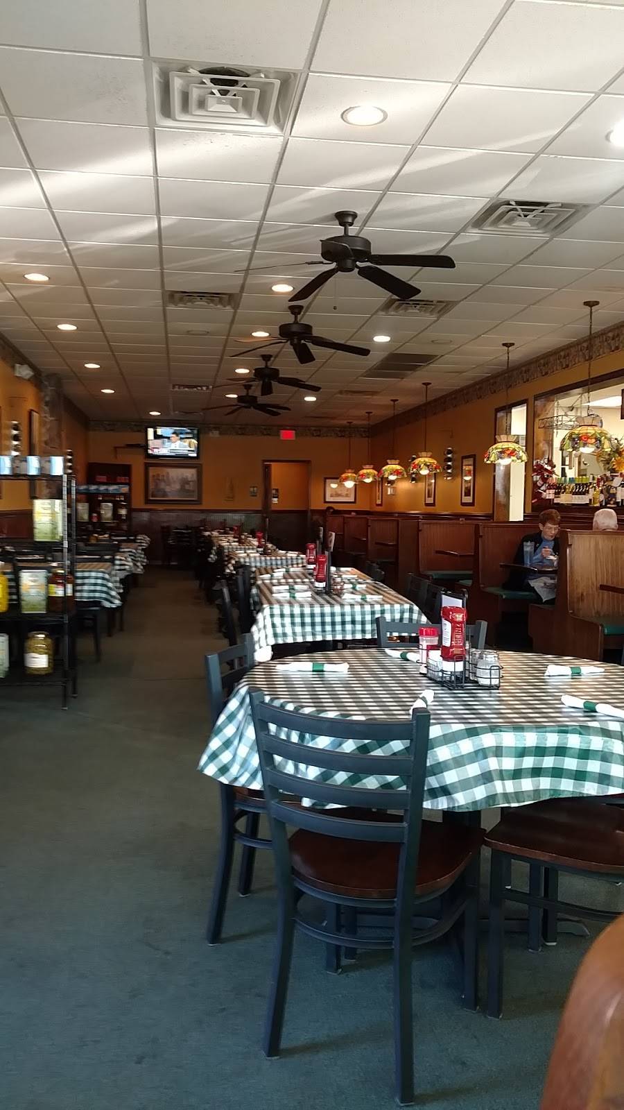 Vinnys Italian Grill & Pizzeria | restaurant | 5087, 11105 Leavells Rd, Fredericksburg, VA 22407, USA | 5407105517 OR +1 540-710-5517
