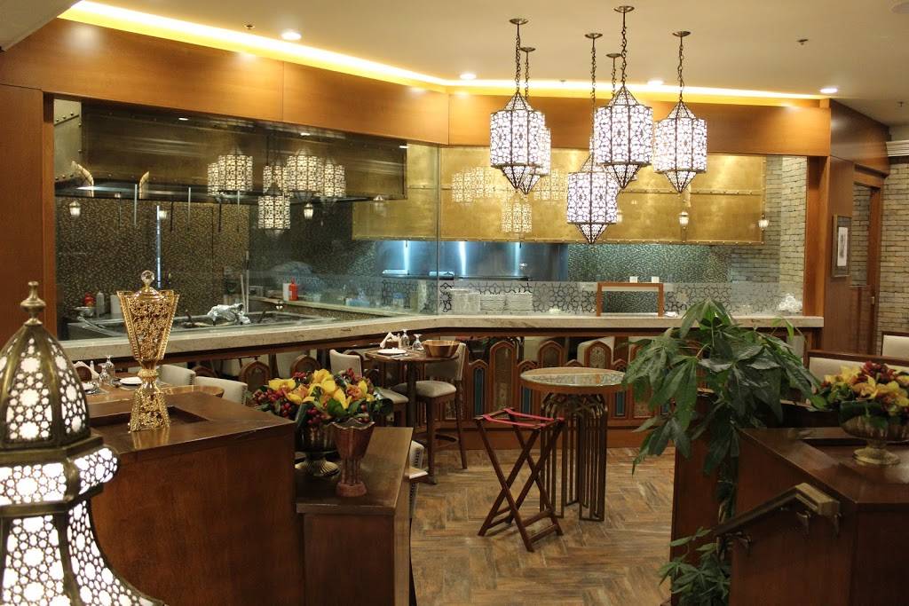 Joummar Restaurant | restaurant | 2575 Dundas St W Unit 1, Mississauga, ON L5K 2M6, Canada | 9056070448 OR +1 905-607-0448