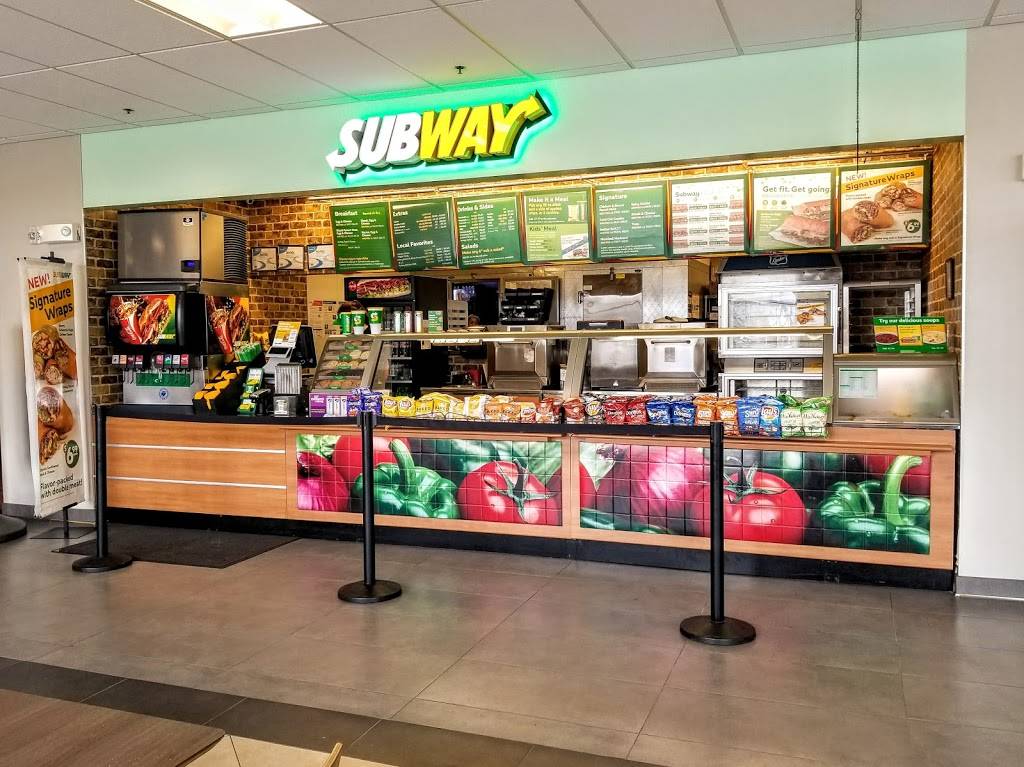 Subway | restaurant | I-95 Madison SB Service Plaza, I-95, Madison, CT 06443, USA | 2037795107 OR +1 203-779-5107