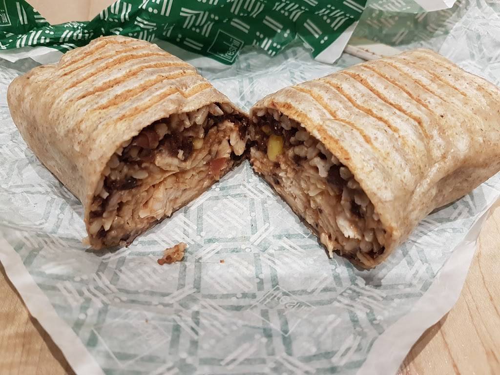 Freshii | restaurant | 6795 Airport Rd, Mississauga, ON L4V 1E6, Canada | 4373177805 OR +1 437-317-7805