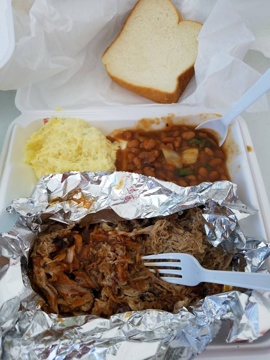 Melvins Place of Barbecue | restaurant | 2315 Hall Ave NW, Huntsville, AL 35805, USA | 2565852213 OR +1 256-585-2213