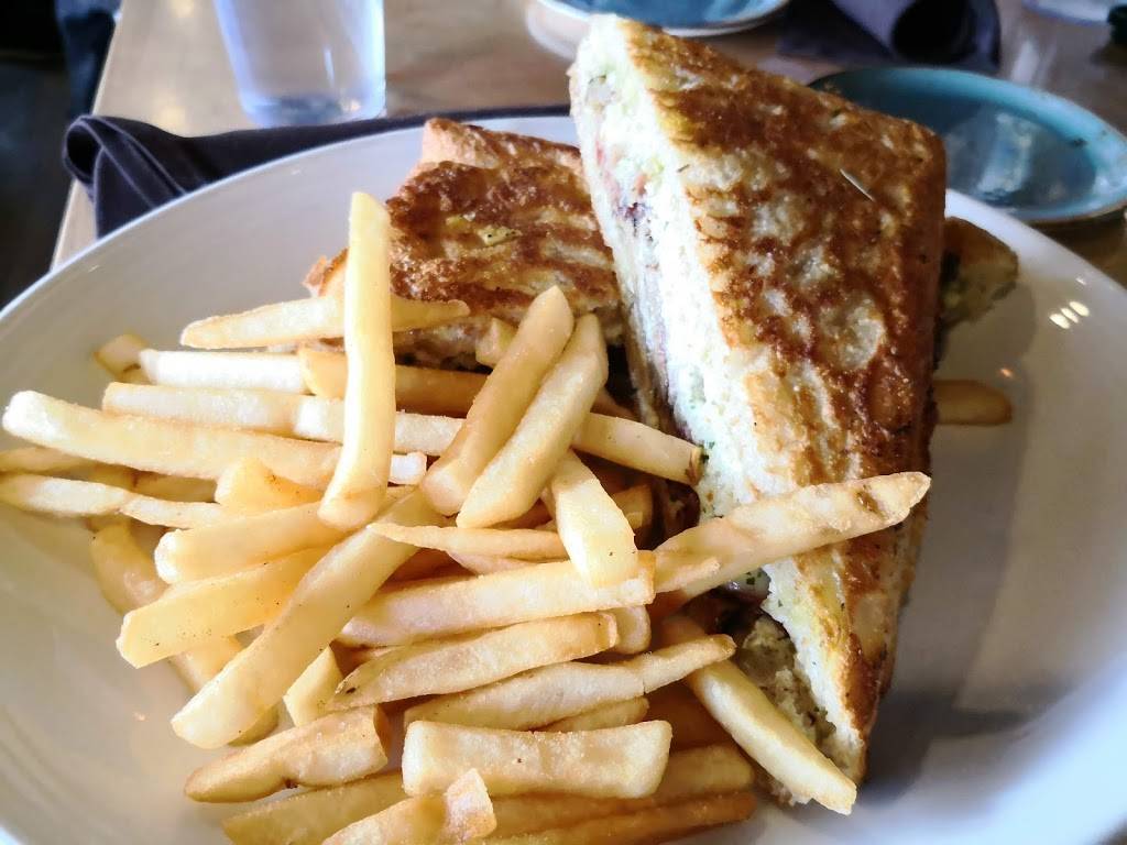 Anthonys Pizza & Italian Restaurant | restaurant | 127 W King St, Malvern, PA 19355, USA | 6106477400 OR +1 610-647-7400