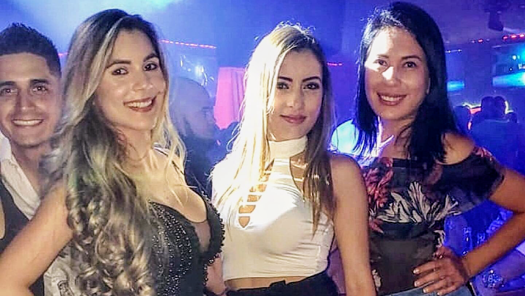 La Fonda Sports Bar | restaurant | 2845 N Military Trl, West Palm Beach, FL 33409, USA | 5618416055 OR +1 561-841-6055