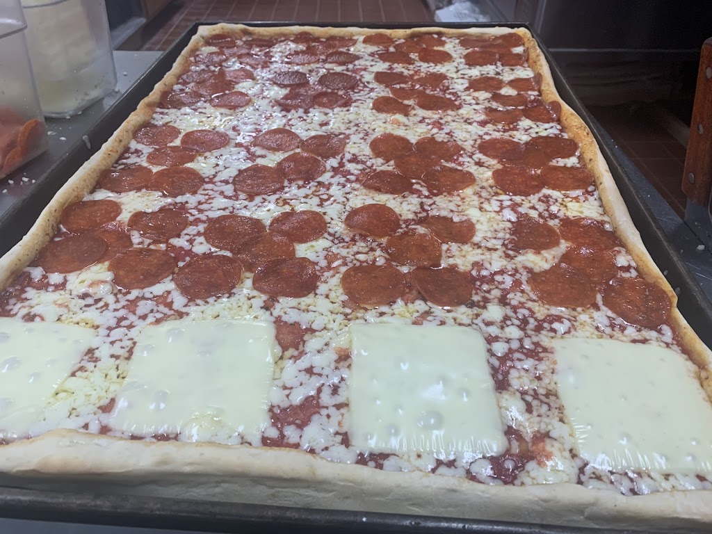 Endless Flavors Square Pizza and Bakery | restaurant | 23 E Main St, Gloucester, MA 01930, USA | 9785757028 OR +1 978-575-7028