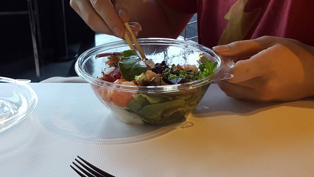 Sushi Remix | restaurant | 152 Uptown Dr, Bay City, MI 48708, USA | 9893726580 OR +1 989-372-6580