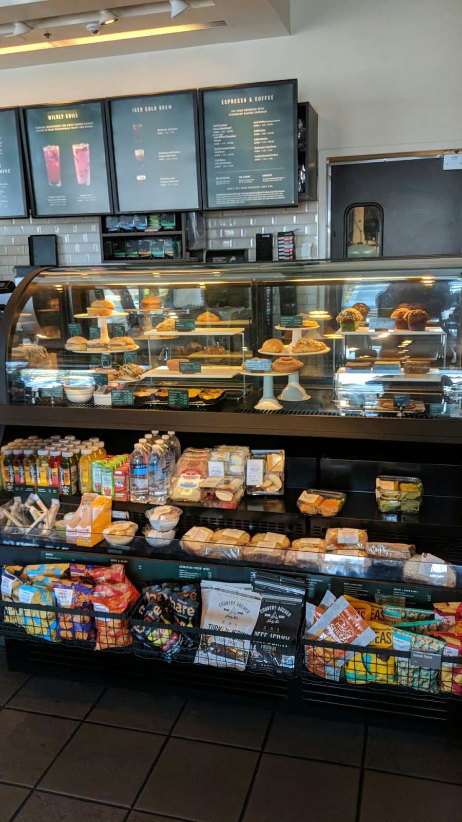 Starbucks | cafe | 127 Ranch Dr, Milpitas, CA 95035, USA | 4089349810 OR +1 408-934-9810