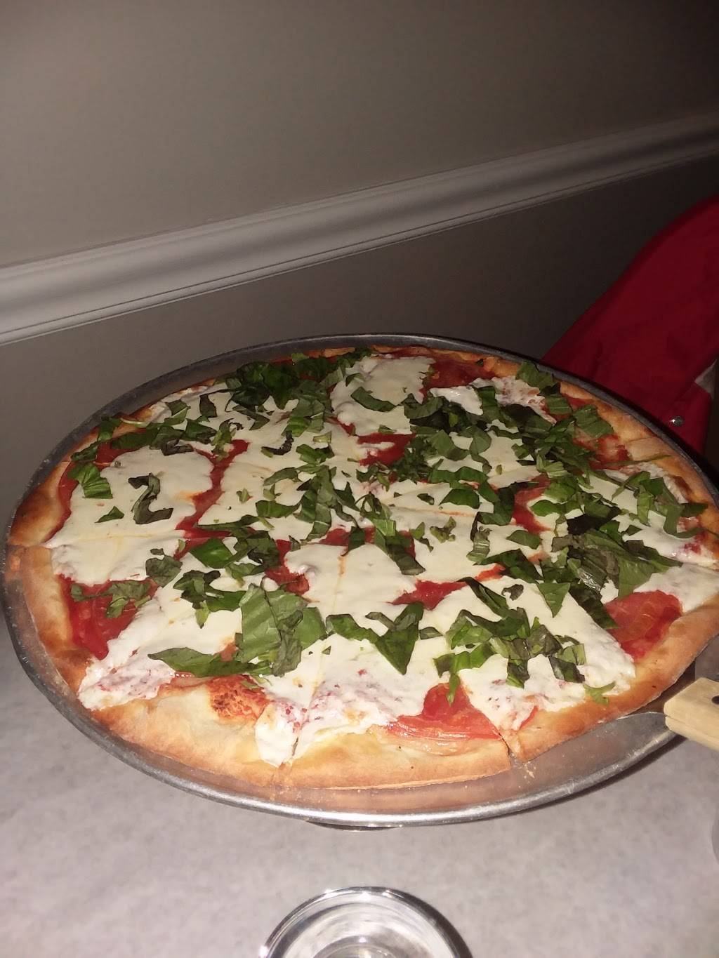 Testos Pizzeria & Restaurant | restaurant | 1023 Brooklawn Ave, Fairfield, CT 06825, USA | 2033300333 OR +1 203-330-0333