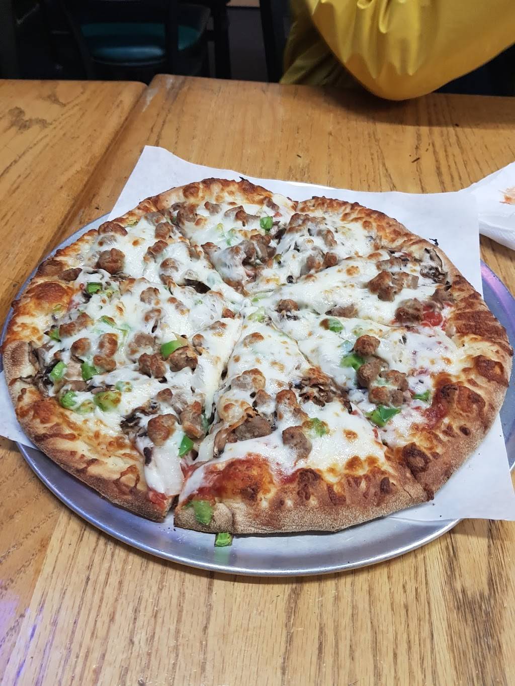 Seniores Pizza | meal takeaway | 940 Monroe St, Santa Clara, CA 95050, USA | 4082612500 OR +1 408-261-2500