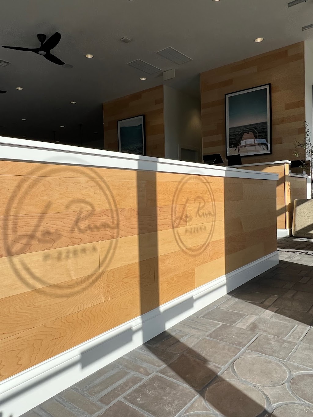 La Riva | restaurant | 408 Broadway, Barnegat Light, NJ 08006, USA | 6093421928 OR +1 609-342-1928