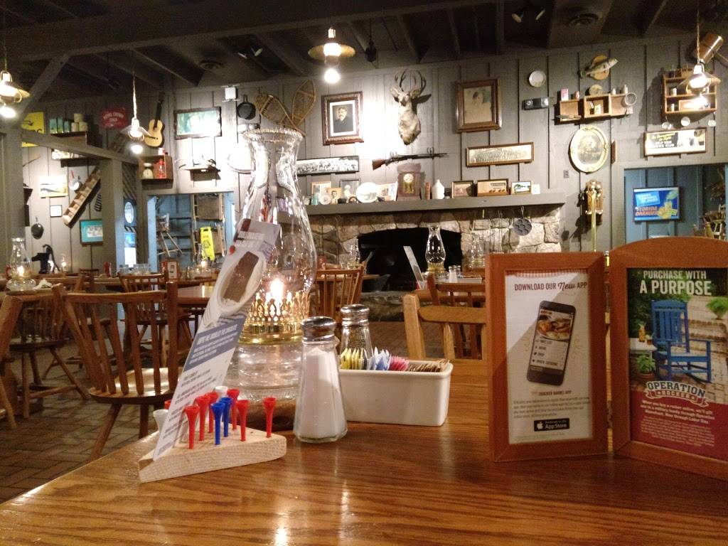Cracker Barrel Old Country Store | restaurant | 215 Charlton Rd, Sturbridge, MA 01566, USA | 5083478925 OR +1 508-347-8925