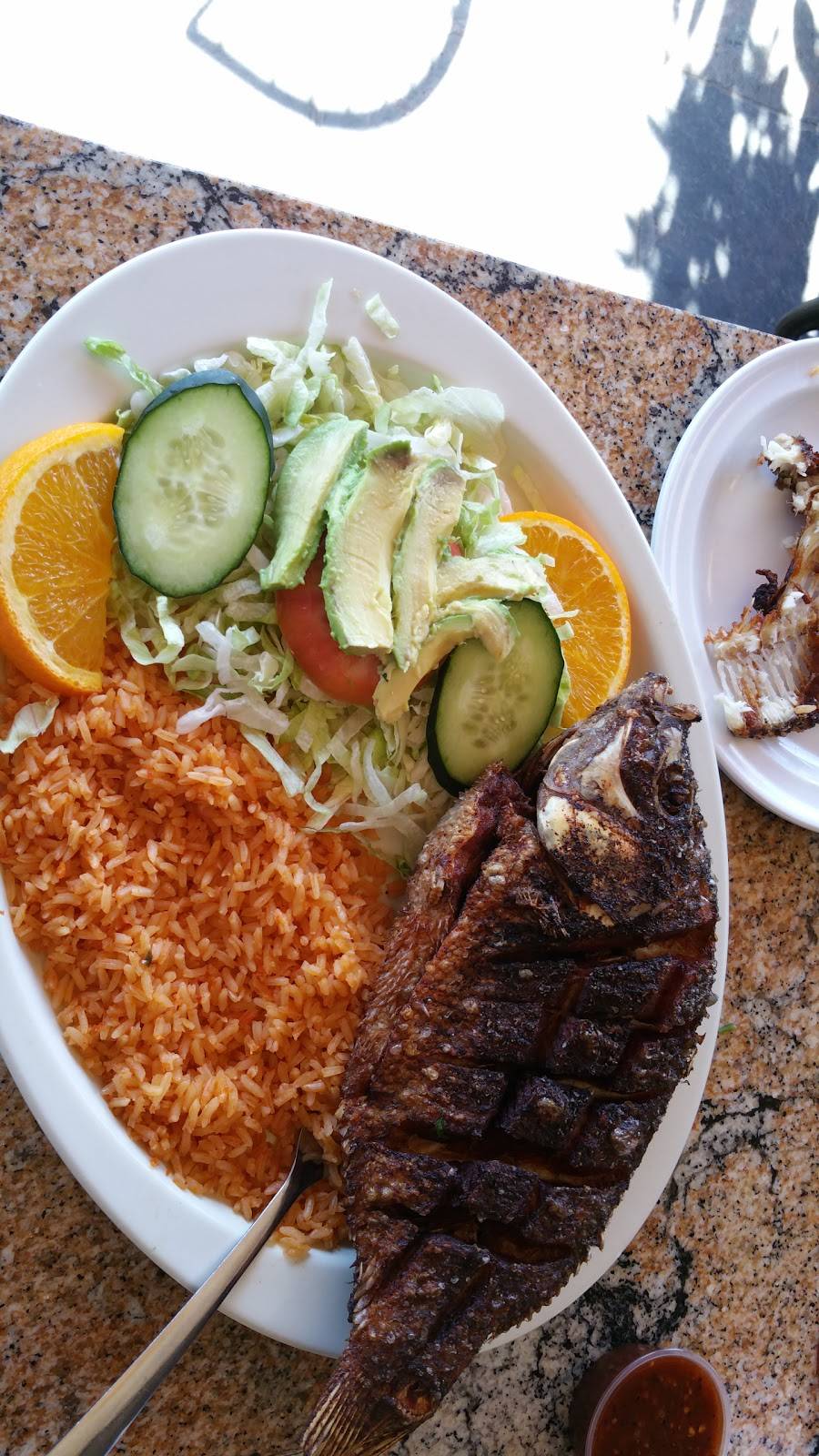 Taqueria Garibaldi | restaurant | 1841 Howe Ave, Sacramento, CA 95825, USA | 9169240108 OR +1 916-924-0108