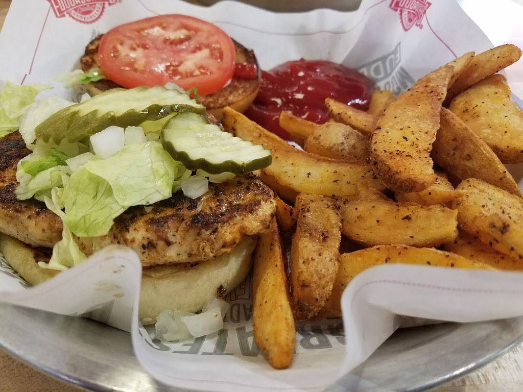 Fuddruckers | restaurant | 6360 North Point Pkwy, Alpharetta, GA 30022, USA | 7704753338 OR +1 770-475-3338