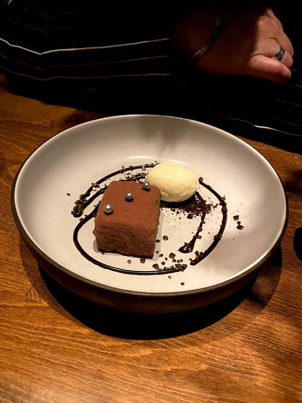 Verse | restaurant | 4212 Lankershim Blvd, Toluca Lake, CA 91602, USA | 8187472135 OR +1 818-747-2135