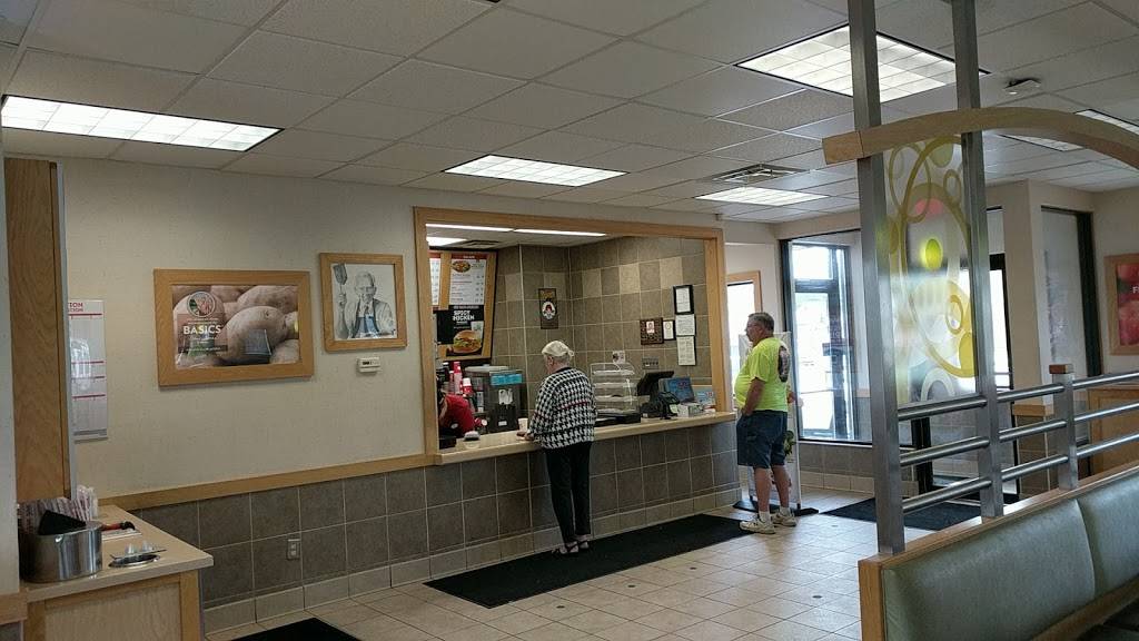 Wendys | restaurant | 166 Mansfield Road, Shelby, OH 44875, USA | 4193473341 OR +1 419-347-3341