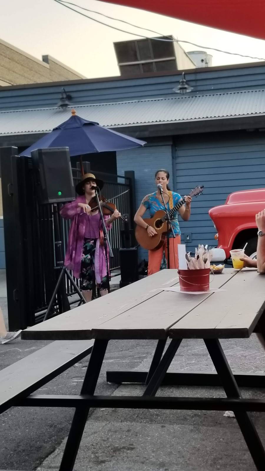 The Shed Beer Garden | restaurant | 423 S Union St, Traverse City, MI 48684, USA | 2319229518 OR +1 231-922-9518