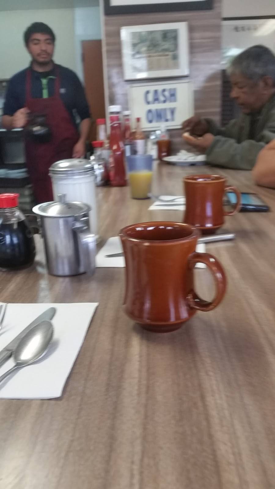 Tommys Restaurant | restaurant | 204 Cypress Ave, Marina, CA 93933, USA | 8314848797 OR +1 831-484-8797