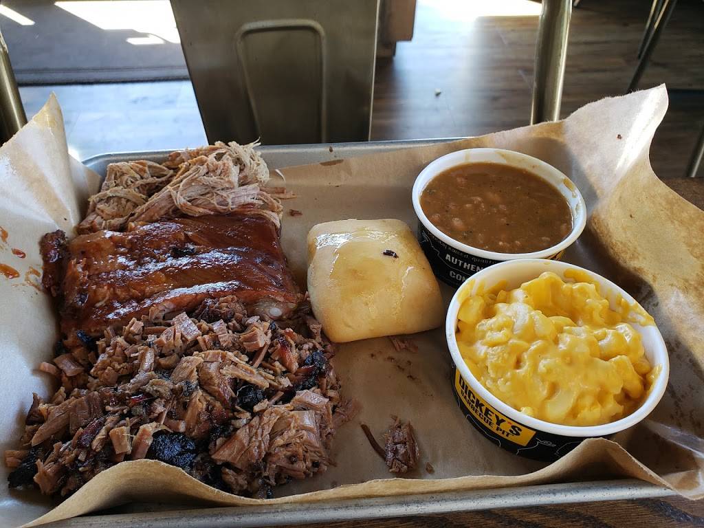 Dickeys Barbecue Pit | restaurant | 1725 Northpark Blvd W, San Bernardino, CA 92407, USA | 9094737393 OR +1 909-473-7393