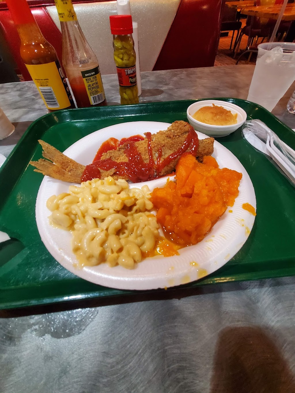 The Lunch Basket | restaurant | 1651 MS-1 Unit 17, Greenville, MS 38701, USA | 6622479930 OR +1 662-247-9930