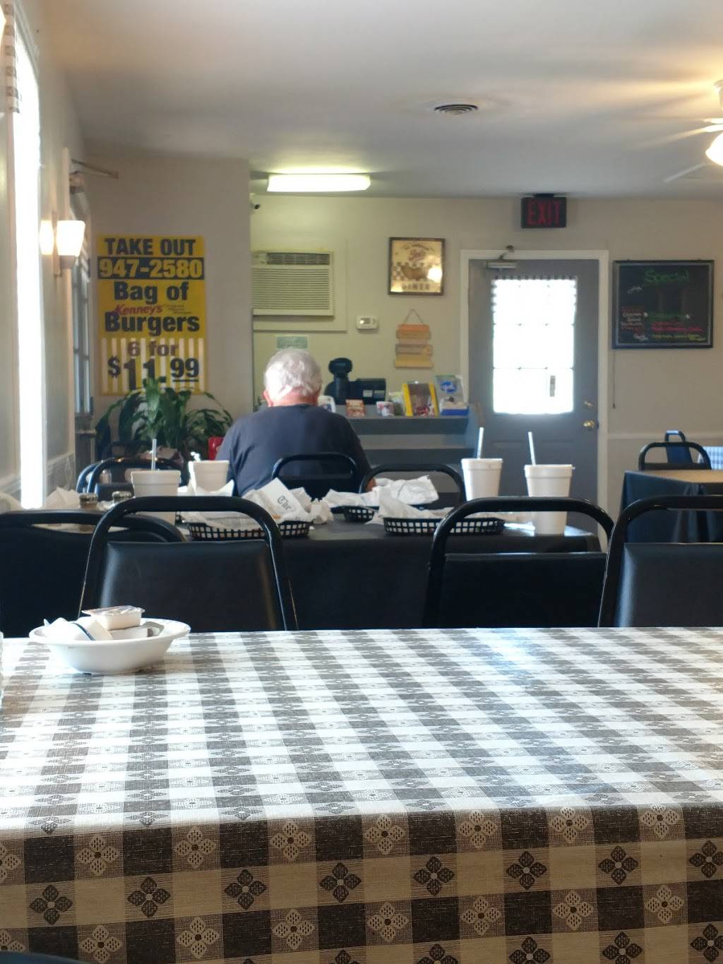 Dales Diner | restaurant | 11076 TpkeMontvale, 3010, W Lynchburg Salem Turnpike, Montvale, VA 24122, USA | 5409472580 OR +1 540-947-2580