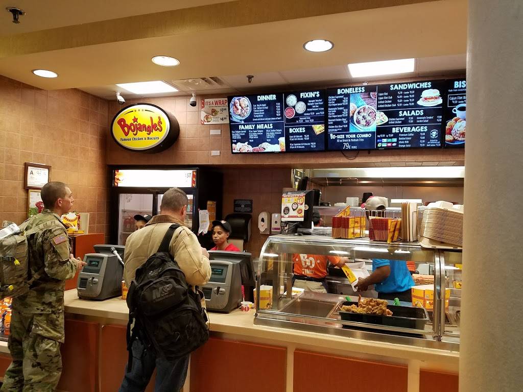 Bojangles Famous Chicken n Biscuits | restaurant | 5501 Josh Birmingham Pkwy, Charlotte, NC 28208, USA | 7043591106 OR +1 704-359-1106