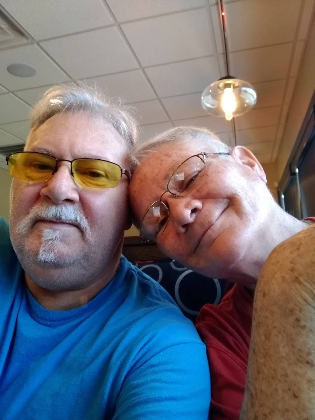 Pizza Hut | meal takeaway | 644 E Kings Hwy, Shreveport, LA 71105, USA | 3188612901 OR +1 318-861-2901