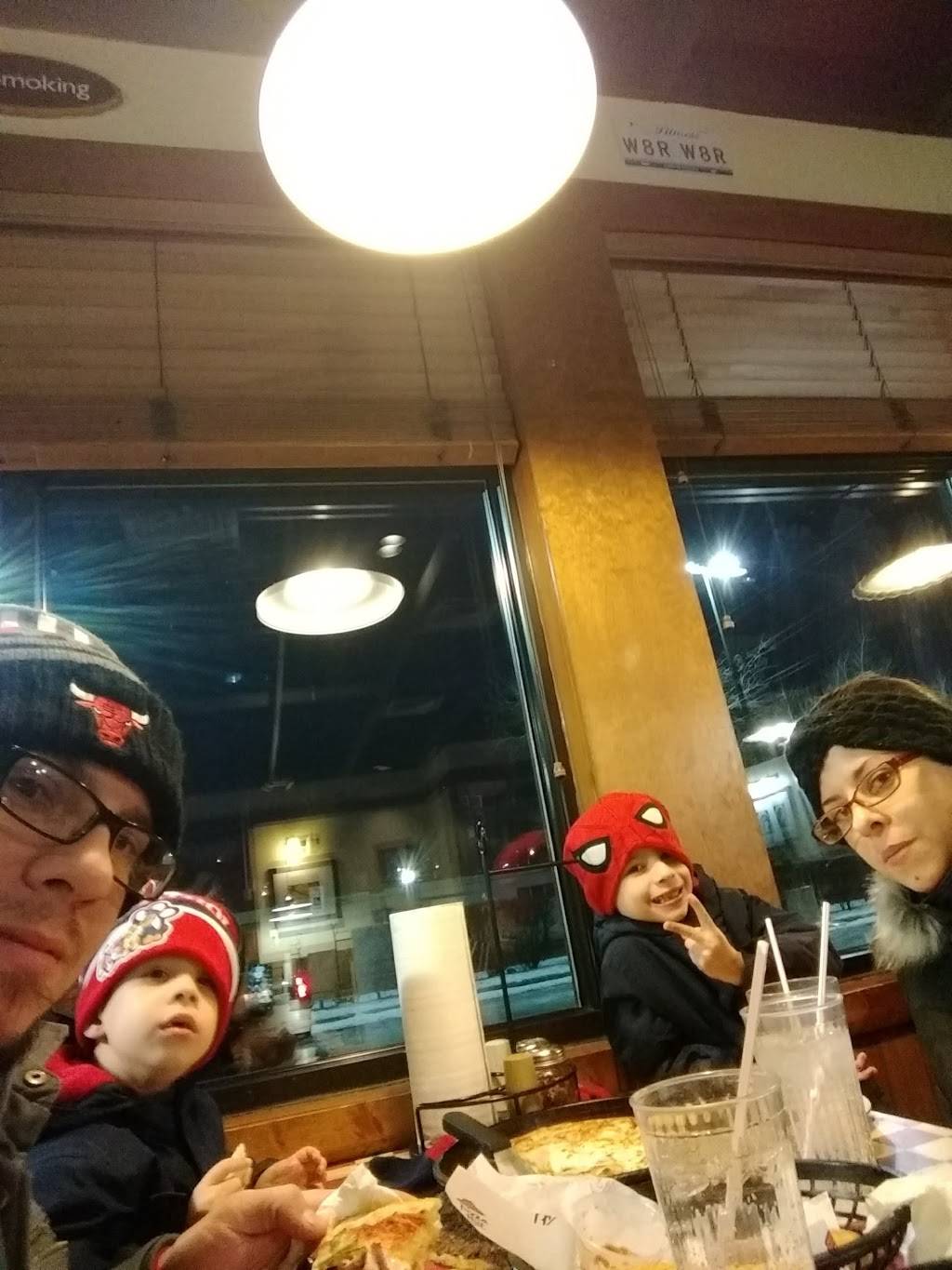 Pizza Hut | restaurant | 2800 W Belvidere Rd, Waukegan, IL 60085, USA | 8476239200 OR +1 847-623-9200