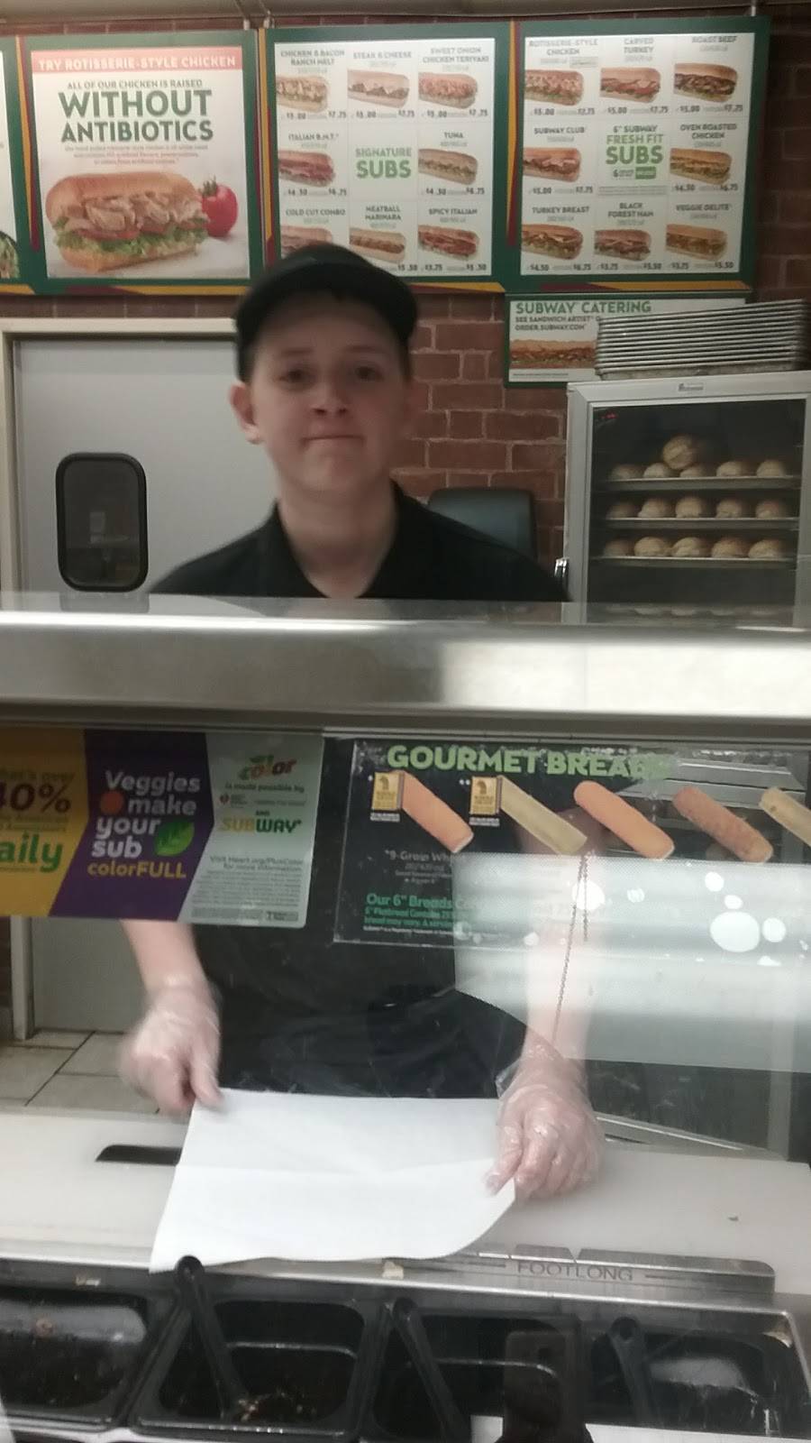 Subway Restaurants | restaurant | 2124 S State Rd 13, Pierceton, IN 46562, USA | 5745943533 OR +1 574-594-3533