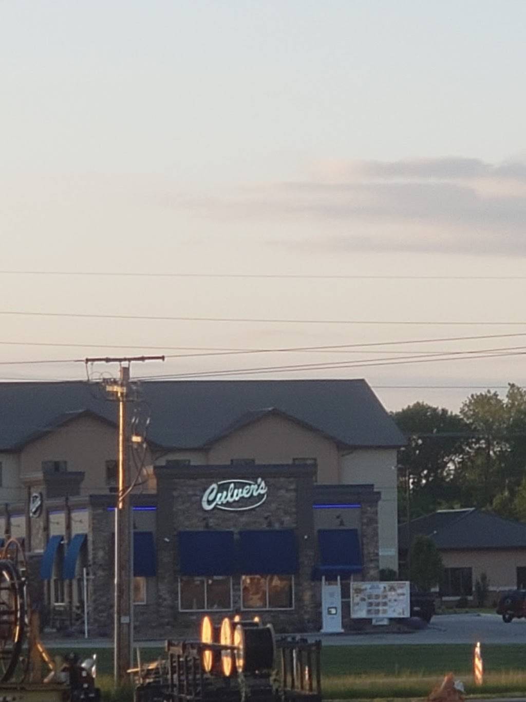 Culvers | restaurant | 2401 Reed Station Pkwy, Carbondale, IL 62901, USA | 6185039898 OR +1 618-503-9898