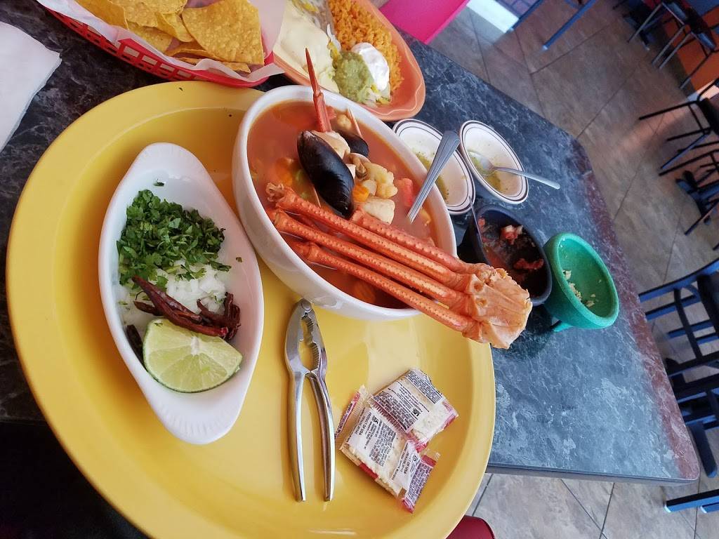 Herradura Family Mexican Restaurant | restaurant | 965 E Frontage Rd, Litchfield, MN 55355, USA | 3206939083 OR +1 320-693-9083