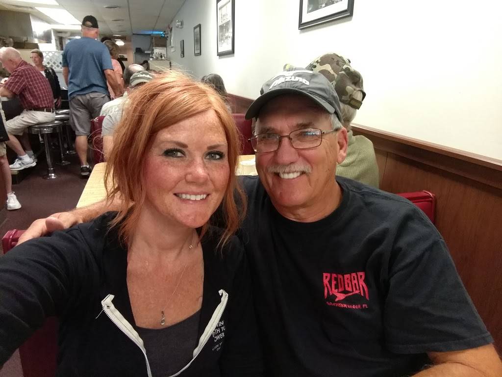 V & M Restaurant Bellville, Ohio | restaurant | 104 Main St, Bellville, OH 44813, USA | 4198863569 OR +1 419-886-3569