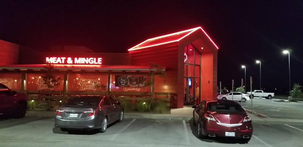 Famous Daves Bar-B-Que | restaurant | 12704 Montana Ave, El Paso, TX 79938, USA | 9152598400 OR +1 915-259-8400