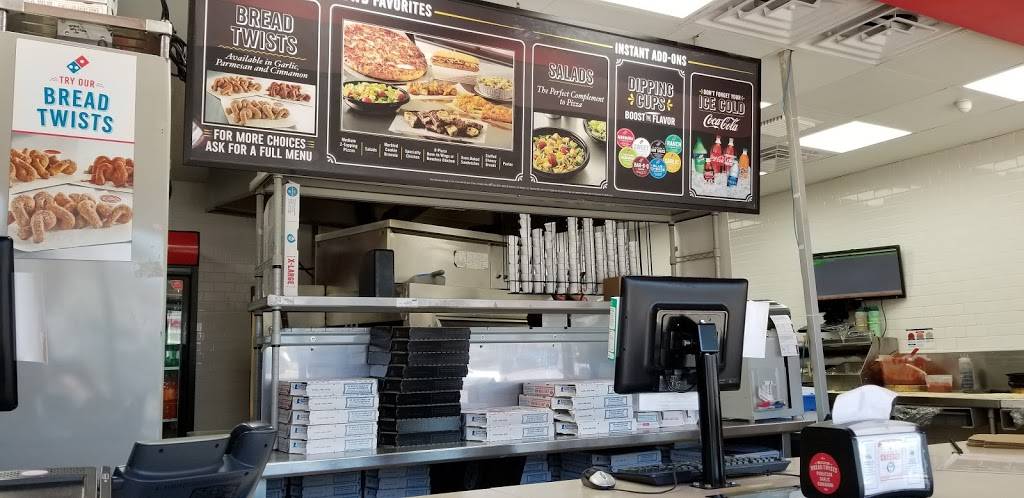 Dominos Pizza | meal delivery | 6696 Coral Way, Miami, FL 33155, USA | 3056610003 OR +1 305-661-0003