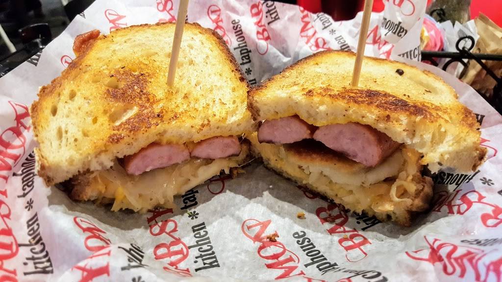 Bar Symon | restaurant | 1000 Airport Blvd, Coraopolis, PA 15108, USA | 4124725067 OR +1 412-472-5067