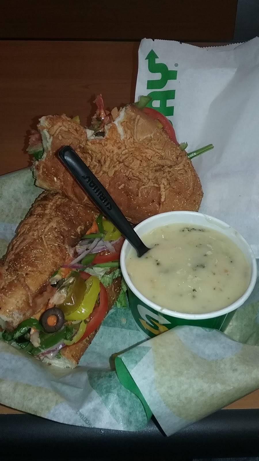 Subway | meal takeaway | 151 SW 48th St, Lincoln, NE 68521, USA | 4024775856 OR +1 402-477-5856