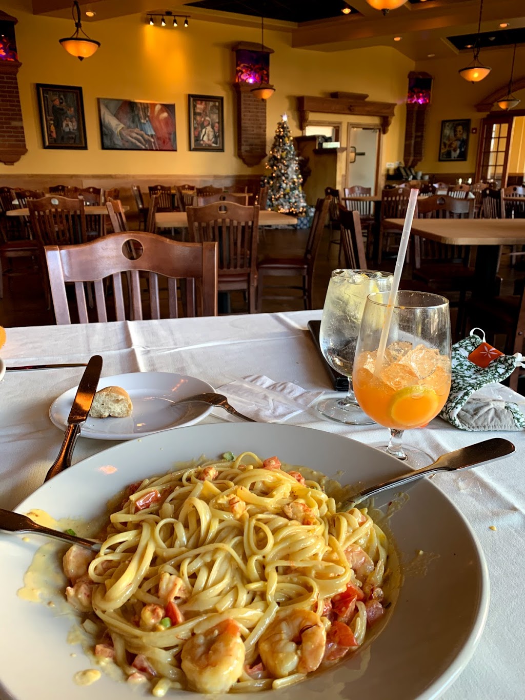 Bourbon Street Seafood Kitchen Downtown | restaurant | 103 9th St, San Antonio, TX 78215, USA | 2103010066 OR +1 210-301-0066