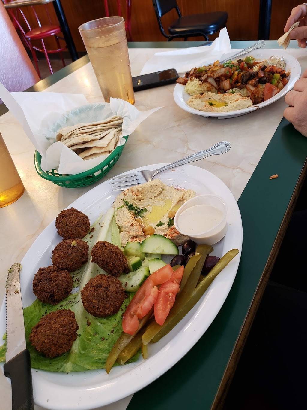 Amiras Mediterranean Cuisine | restaurant | 2424 W Division St, Arlington, TX 76012, USA | 8174229053 OR +1 817-422-9053