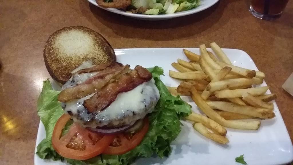 TGI Fridays | restaurant | 601 Washington Ave, Manahawkin, NJ 08050, USA | 6094890950 OR +1 609-489-0950